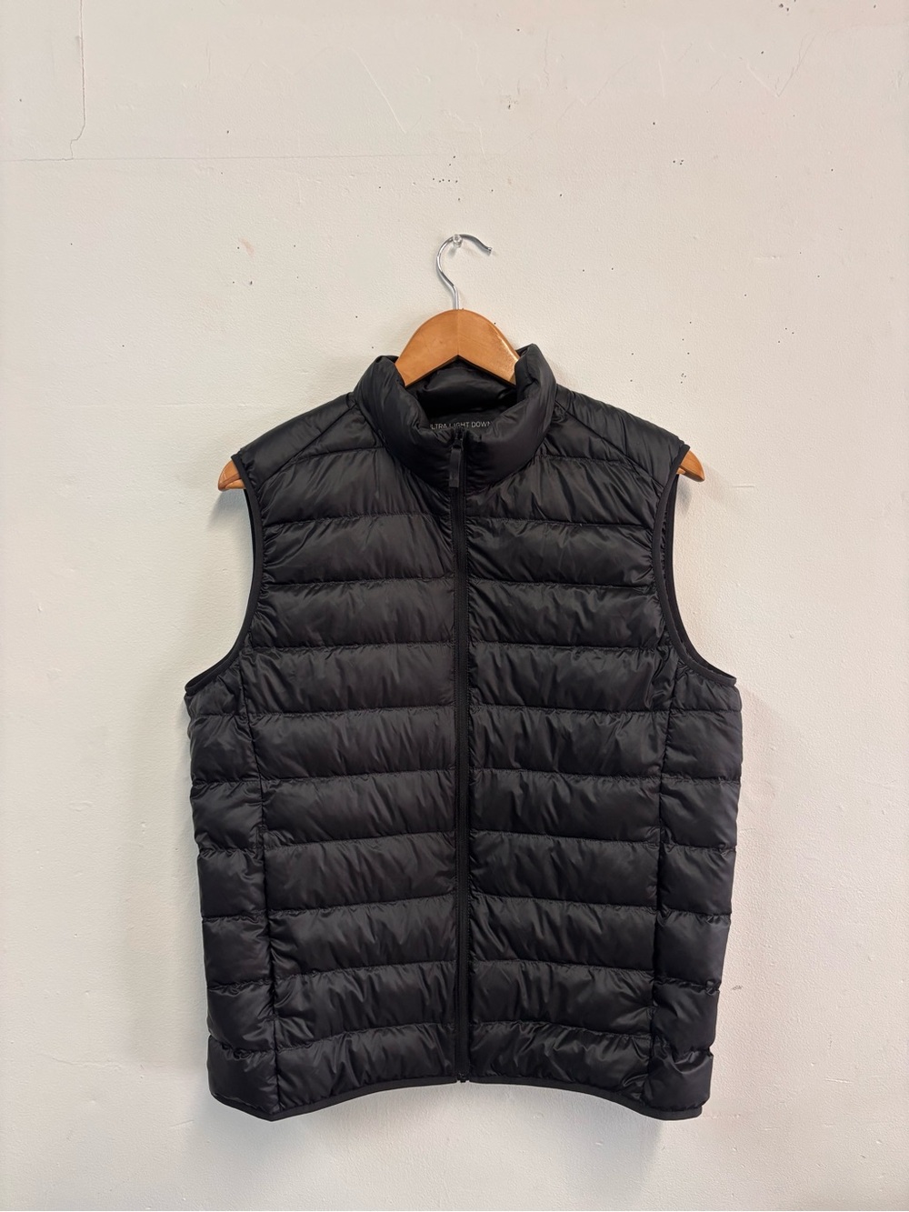 Uniqlo Black Quilted Puffer Vest - Women's